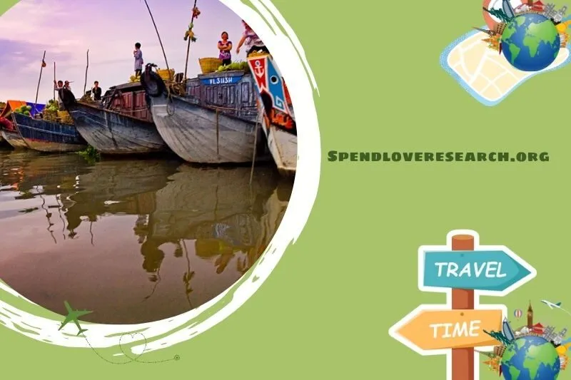 Chợ nổi Cái Bè