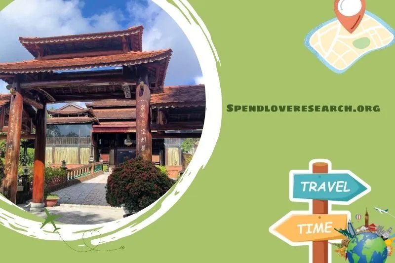 Làng cổ Phước Lộc Thọ