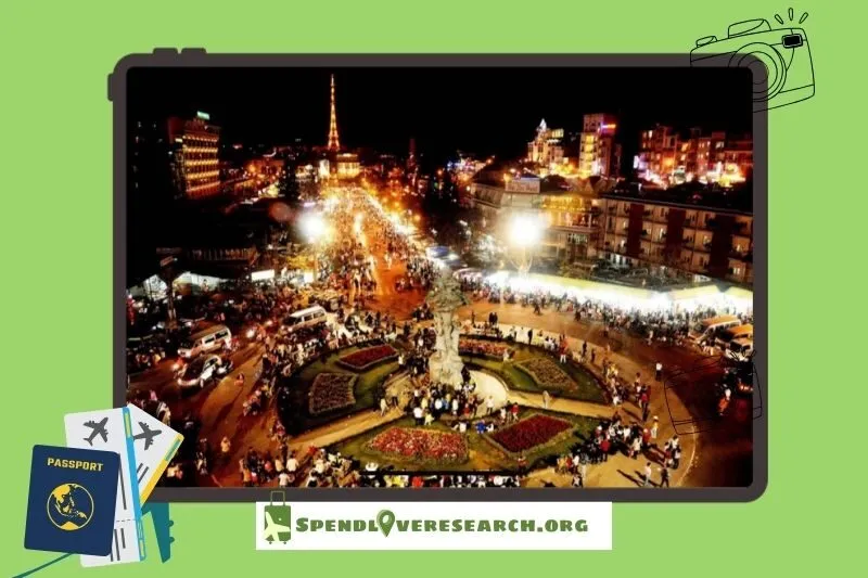Chợ đêm Đà Lạt